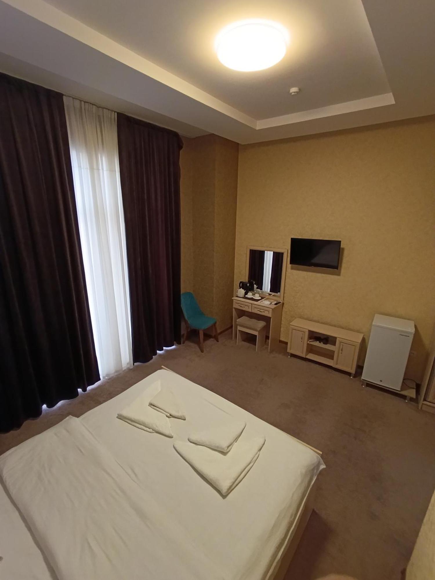 Grand Caravan Ташкент Экстерьер фото